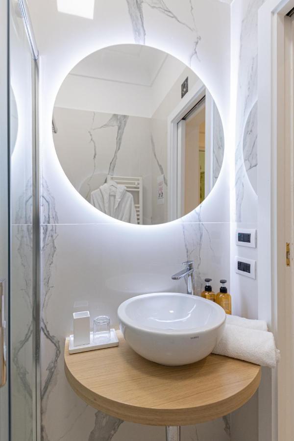 Suite Apartment Capri Con Jacuzzi In Piazzetta Dış mekan fotoğraf
