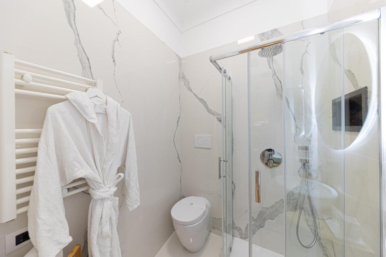 Suite Apartment Capri Con Jacuzzi In Piazzetta Dış mekan fotoğraf