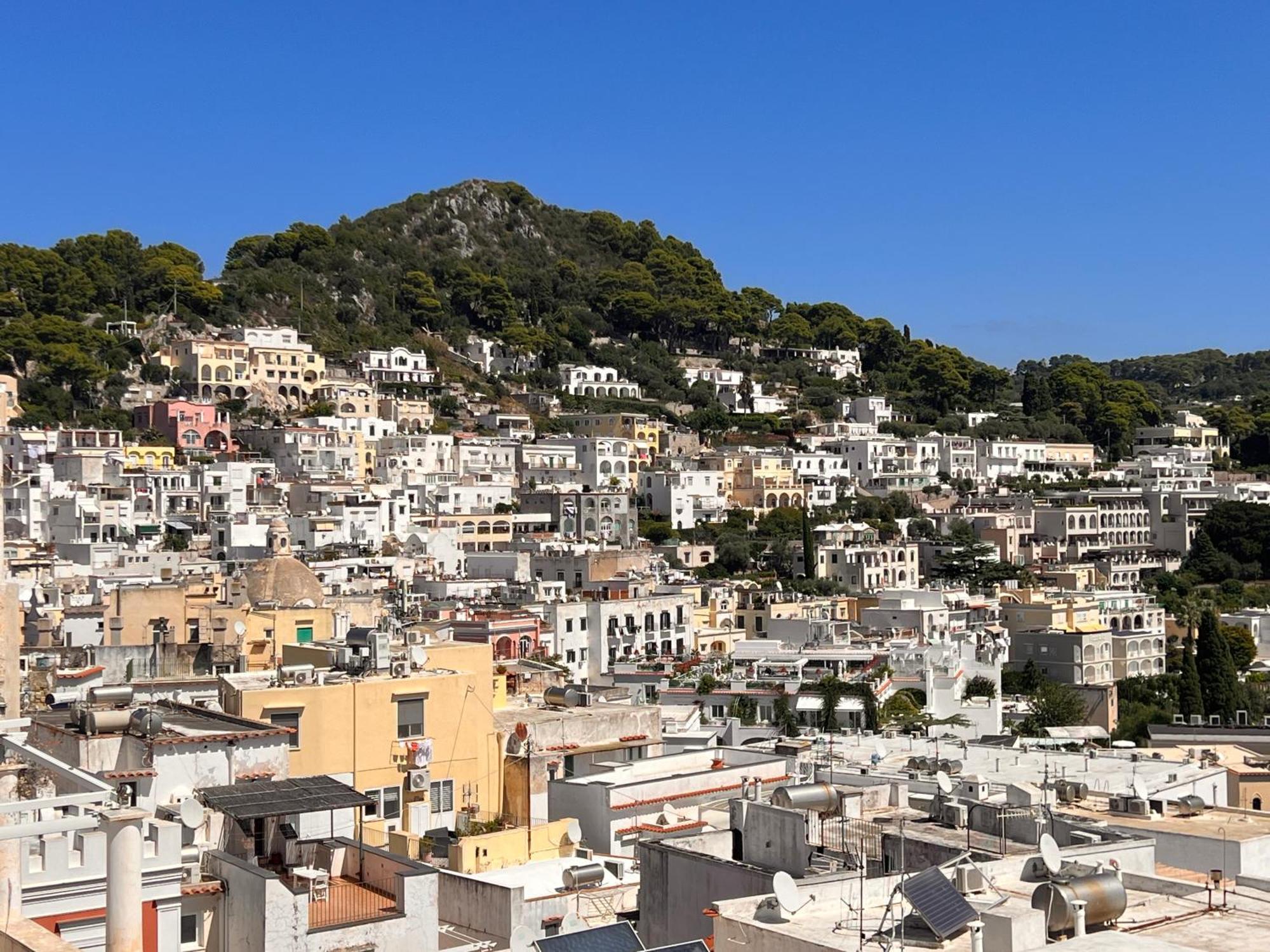 Suite Apartment Capri Con Jacuzzi In Piazzetta Dış mekan fotoğraf
